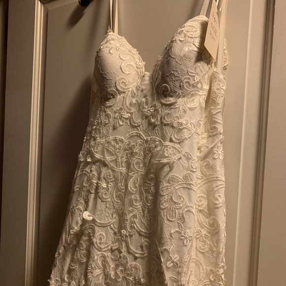 Beautiful Romantic Wedding Gown